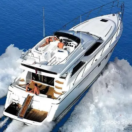 Lares Yachting Çeşme